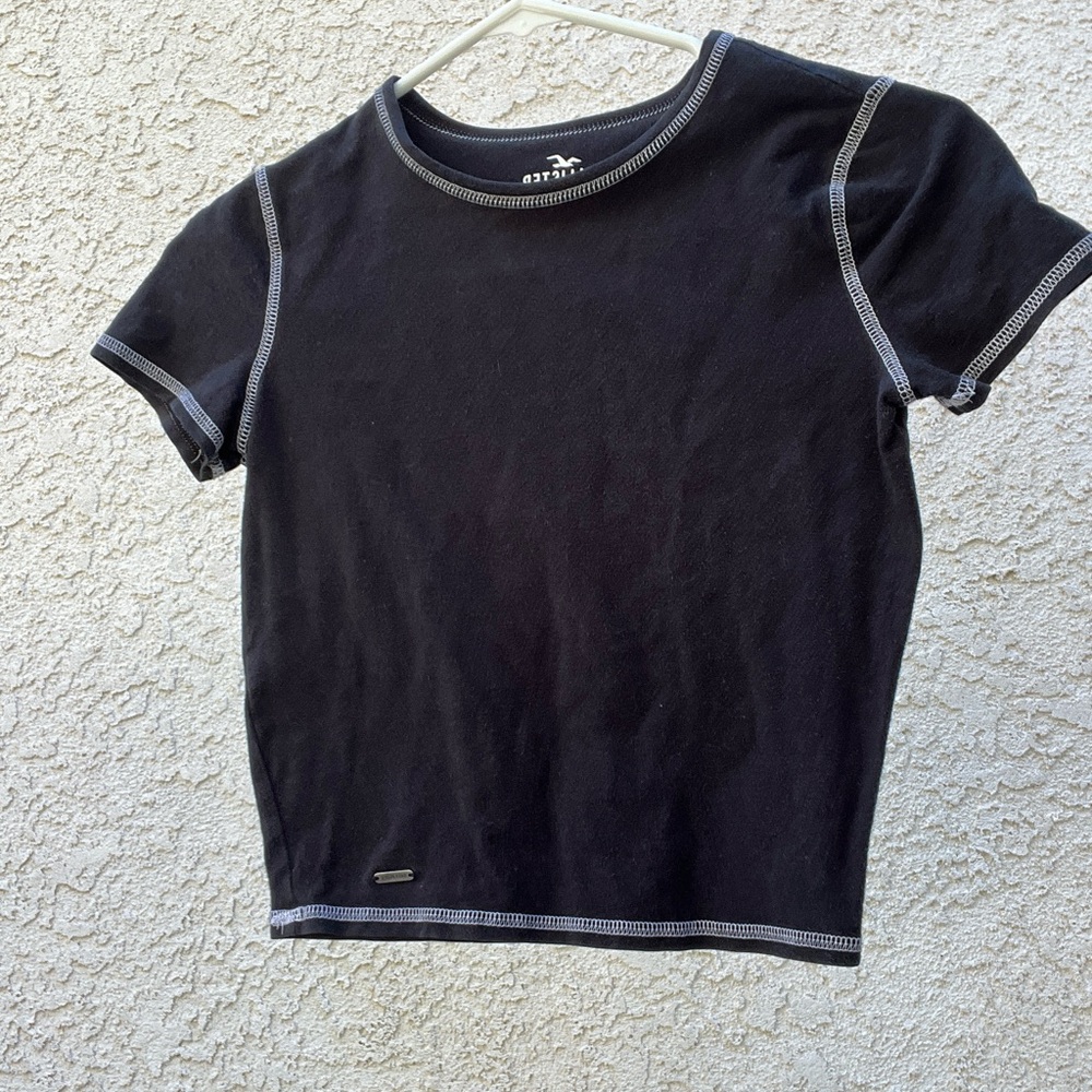 Black tight crop top. Very soft and stretchy